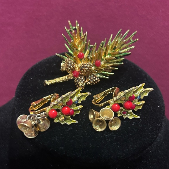 HOLIDAY🎄🎄ART Arthur Pepper Pinecone Berries BROOCH/EARRINGS SET - Picture 8 of 12